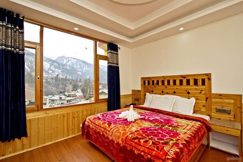 Hotel Uday Himalaya Manāli Exterior foto