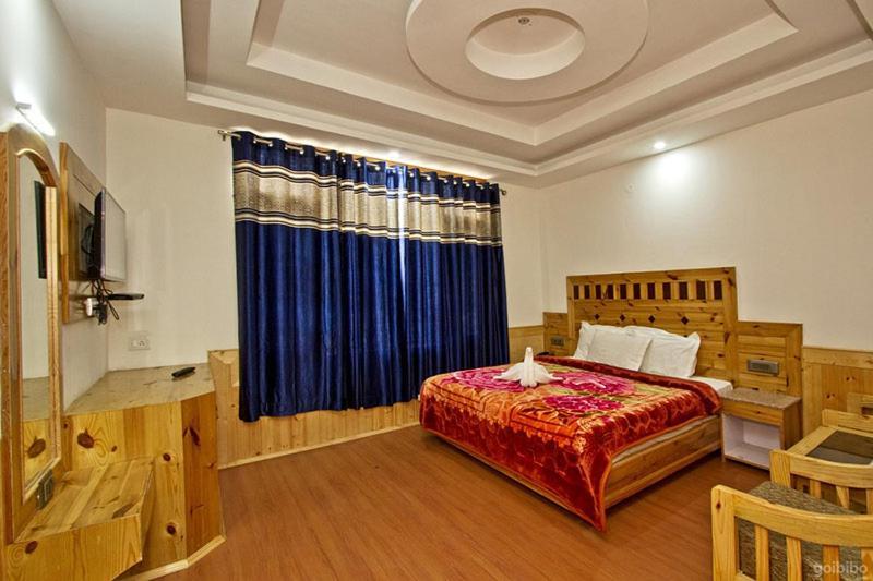 Hotel Uday Himalaya Manāli Exterior foto